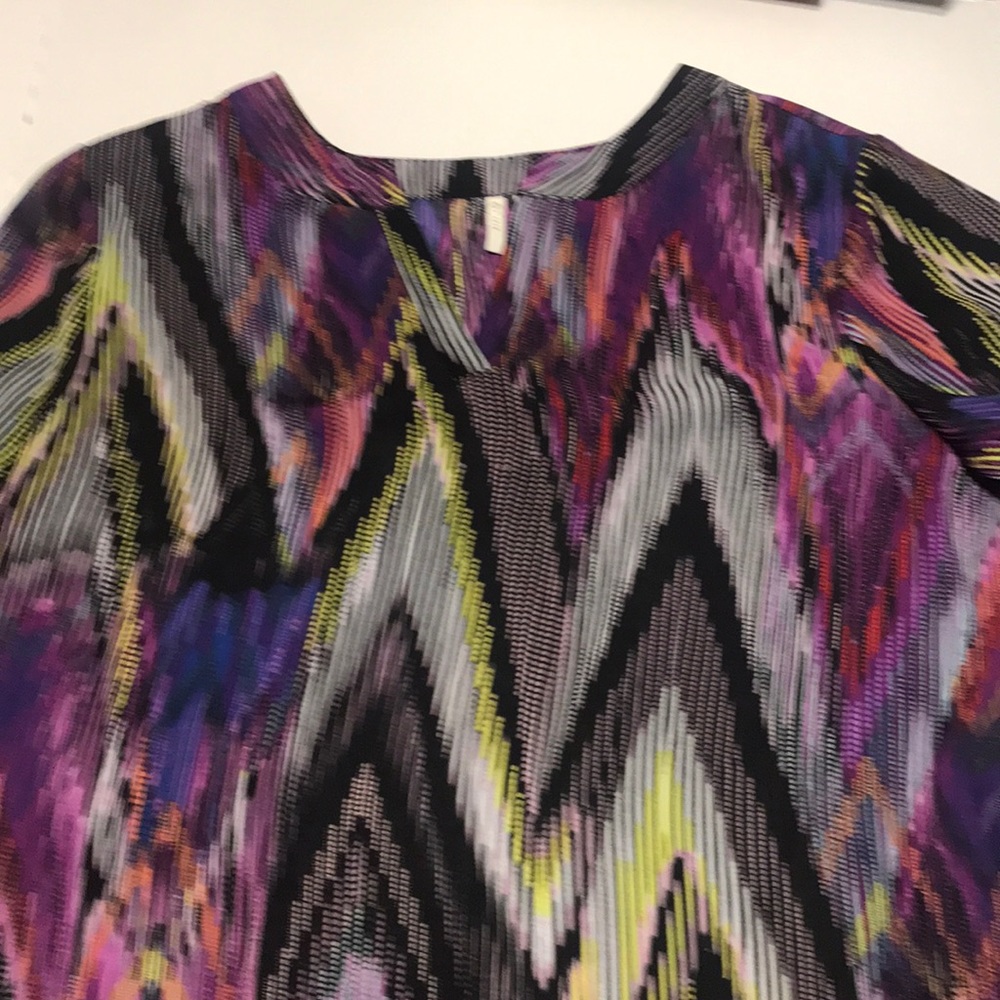 Women’s V-neck Tunic Blouse